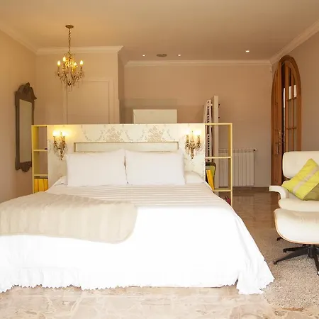 Отель Montjuic Boutique 4*