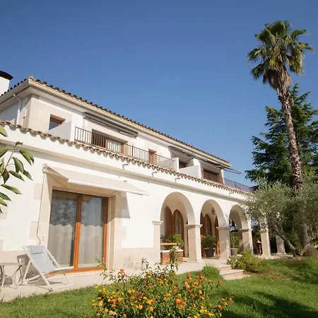 Villa Montjuic Girona *