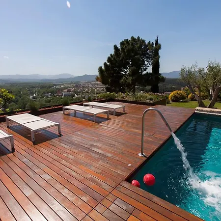 Montjuic Boutique Жирона