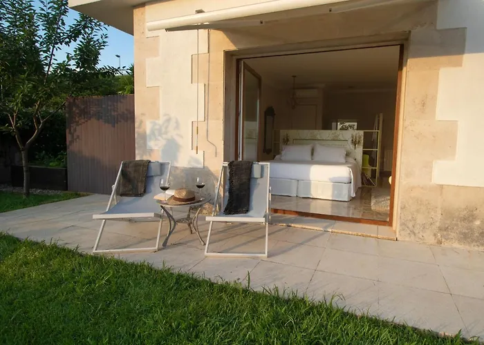 Montjuic Boutique خيرونا