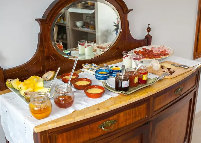 Montjuic Boutique فندق