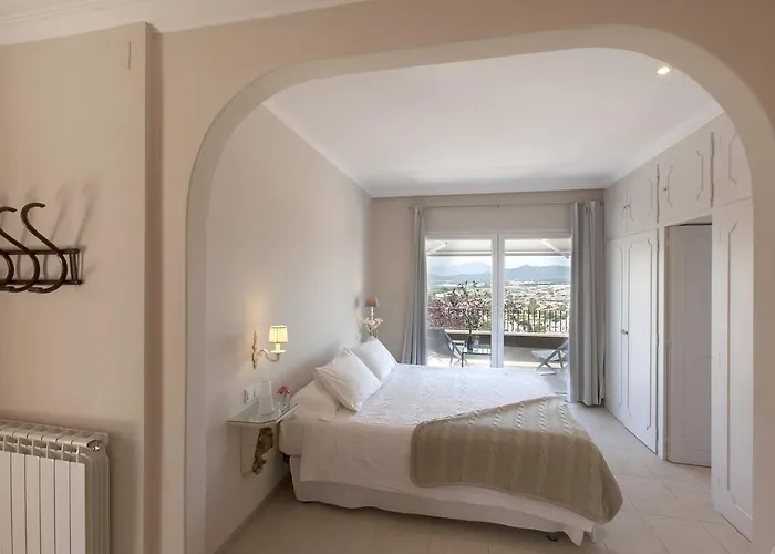 Montjuic Boutique فندق 4*