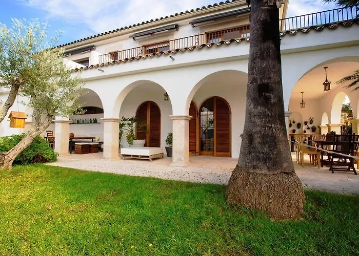 Montjuic Boutique خيرونا