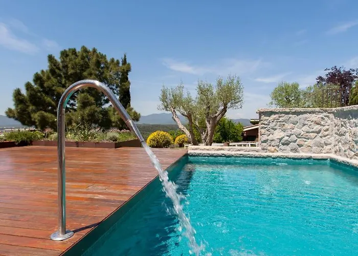 Montjuic Boutique خيرونا